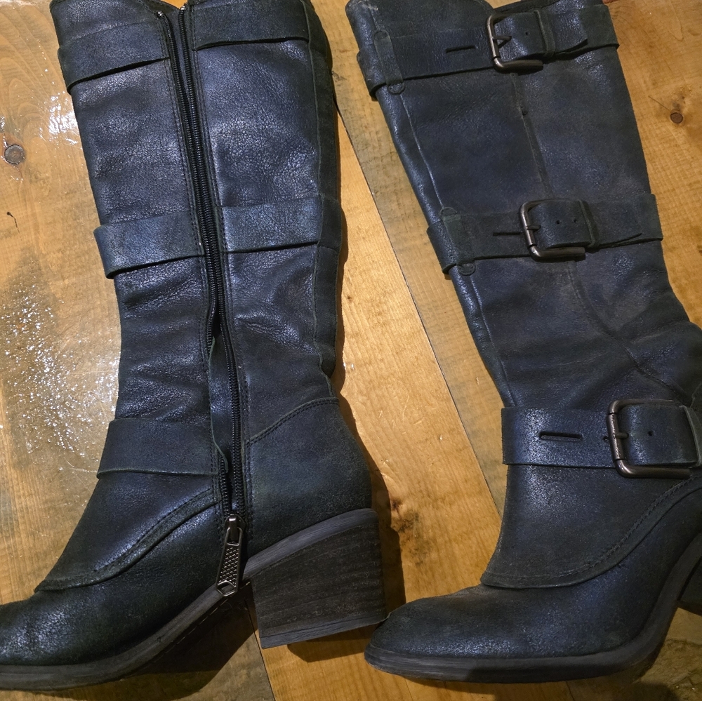 Donald J. Pliner Black Heeled Boots with Buckles